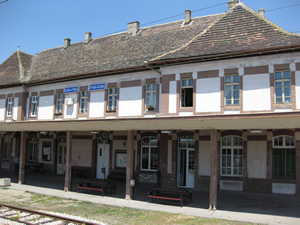 picture of train station